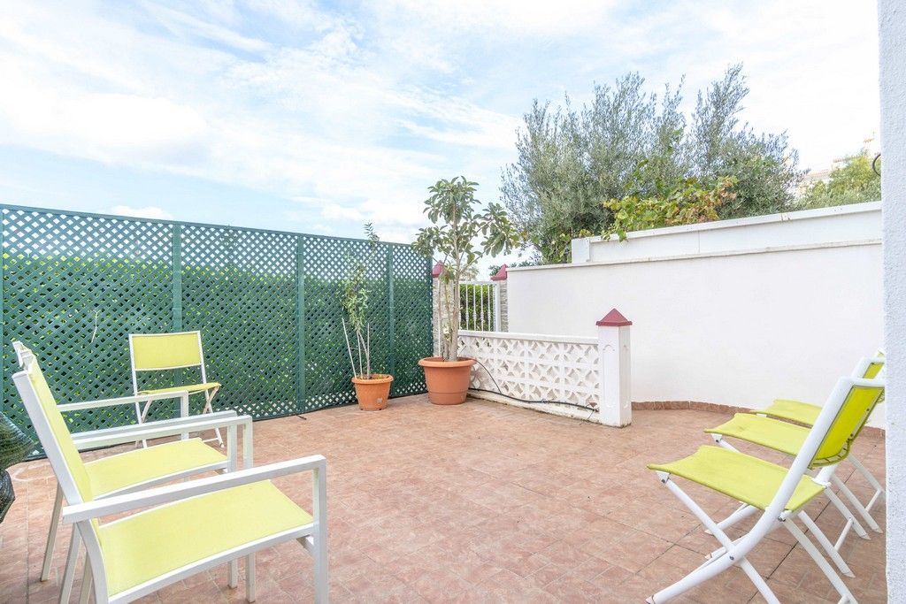 GROUND FLOOR BUNGALOW WITH LARGE GARDEN IN RESIDENCIAL PARQUEMAR III (LA MATA) image 3