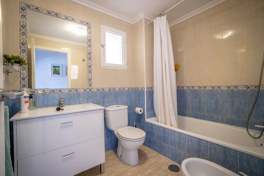 APARTMENT IN CAMPOAMOR 800M FROM THE BEACH image 3