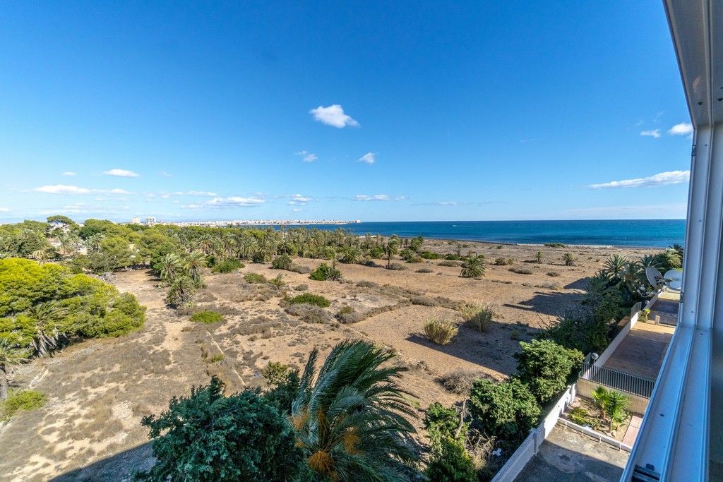 COMPLETELY RENOVATED APARTMENT IN PUNTA PRIMA WITH SEA VIEWS photo 1