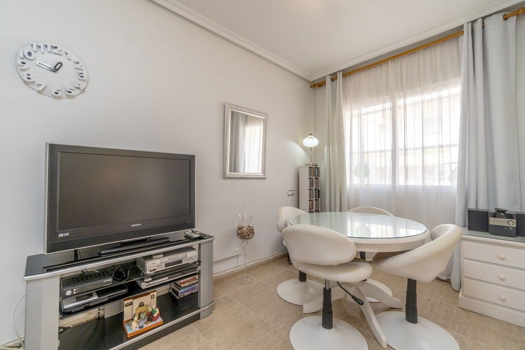 DUPLEX IN AGUAMARINA 200M FROM THE SEA image 4