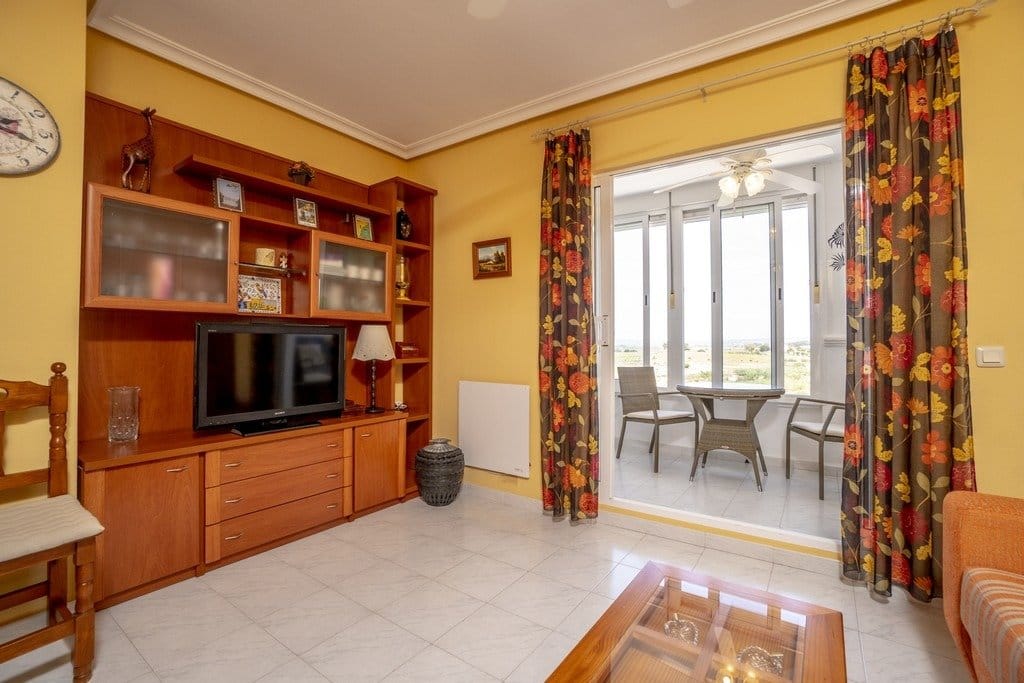 COZY STUDIO 300M FROM THE BEACH IN LA MATA image 3