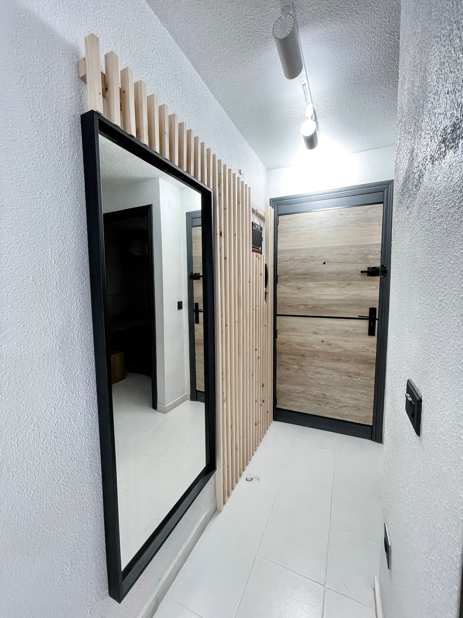 Welcome to this nice residence only 50 meters from the wonderful beach Playa de los Locos. image 5