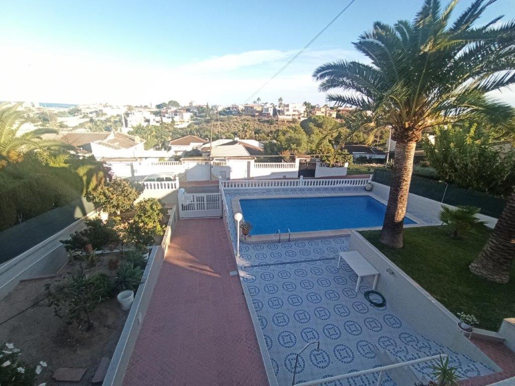 Beautiful Villa with stunning views of the Salinas de Torrevieja. photo 1