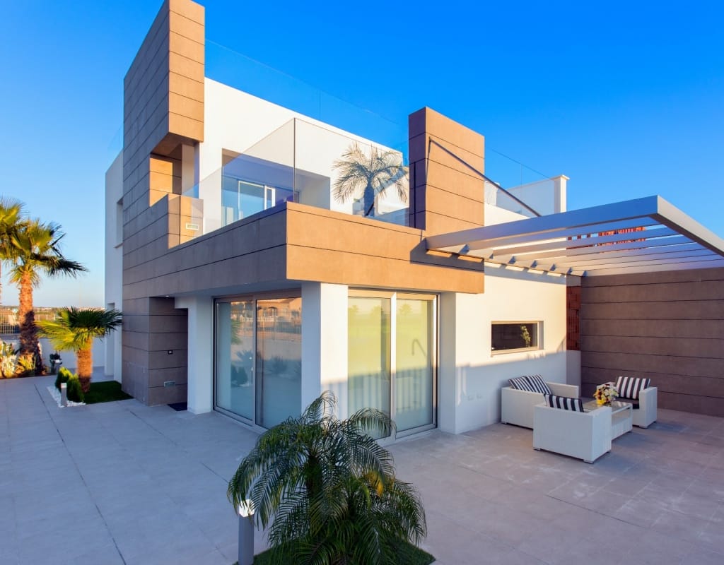 Luxuary villa with a big private pool in Guardamar del Segura. image 3