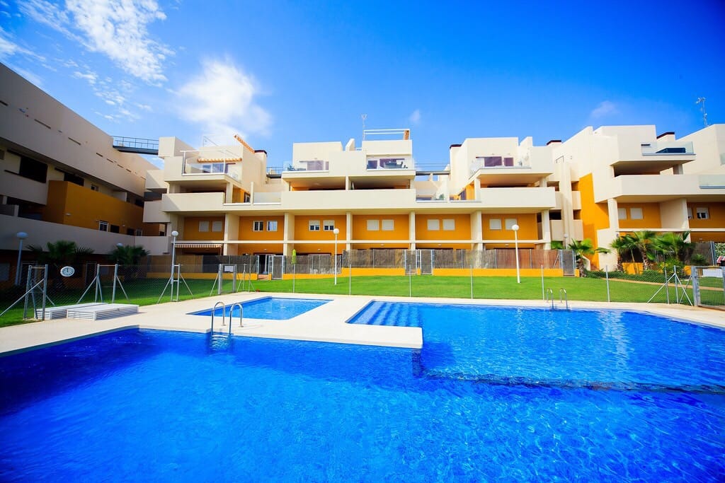Duplex in Playa Flamenca in the La Mosca Shopping Center area. photo 1
