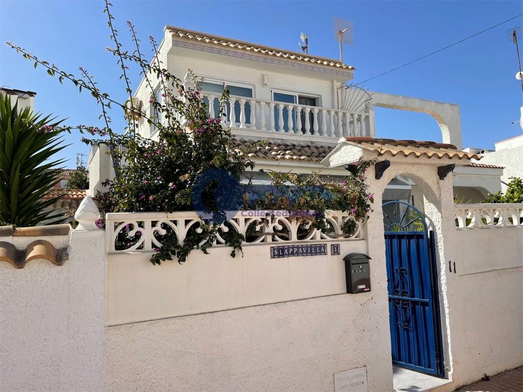 Completely renovated duplex in the popular area of Rosaleda in Torrevieja! photo 1