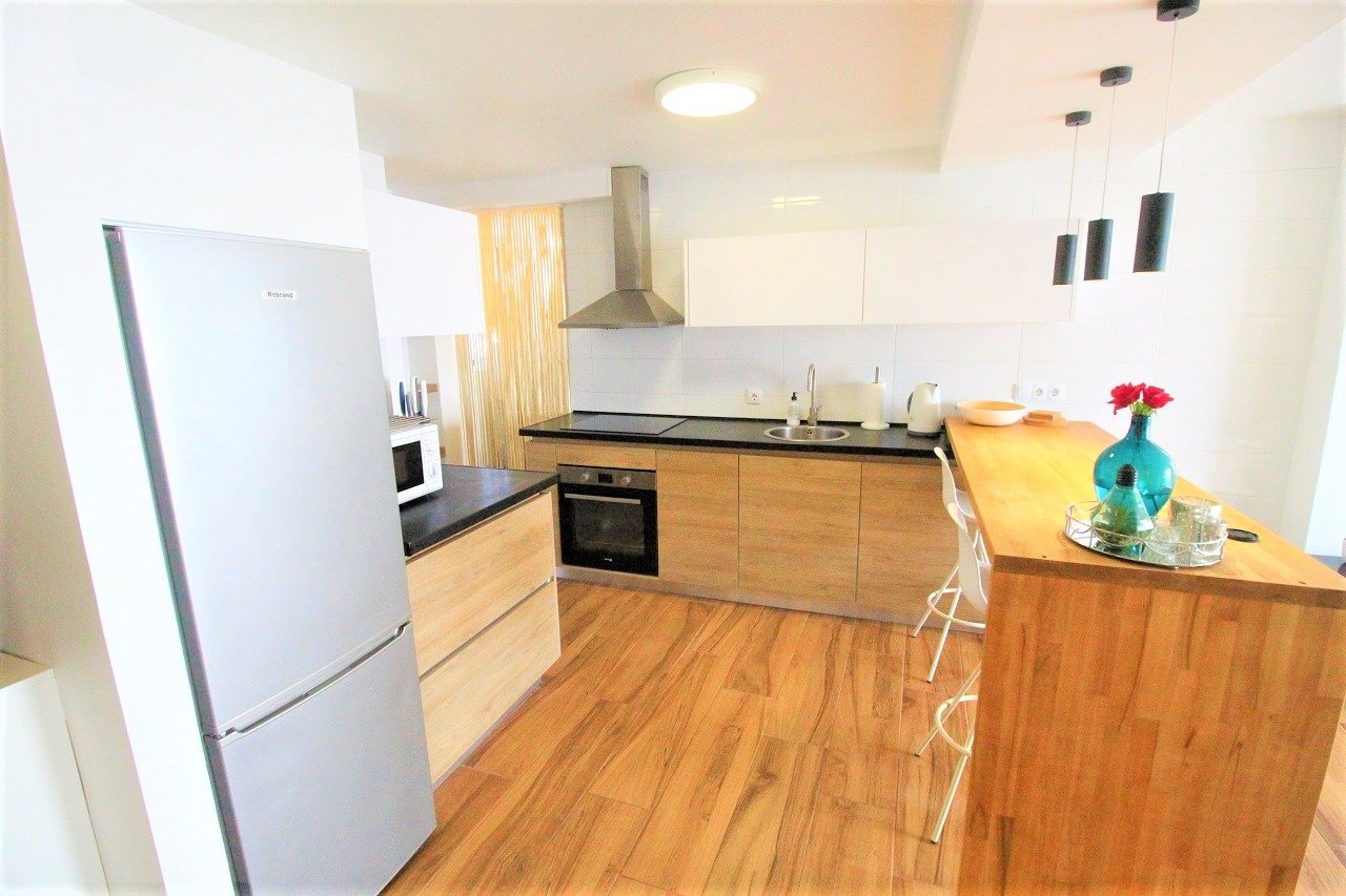 Completely renovated front line penthouse with incredible sea views. image 5