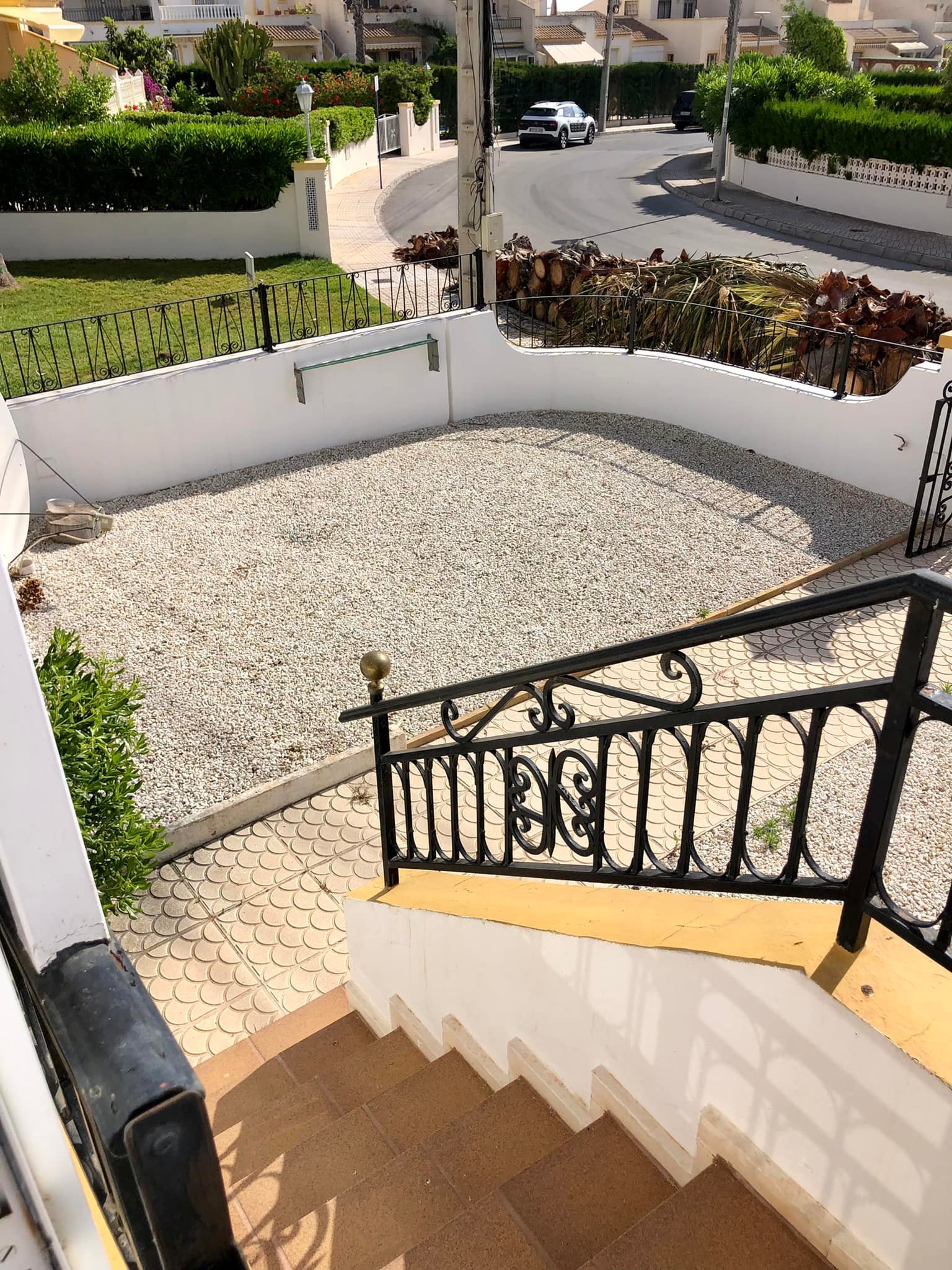 Ground floor apartment on wonderful and popular urbanization Valencia, Villamartin. image 4