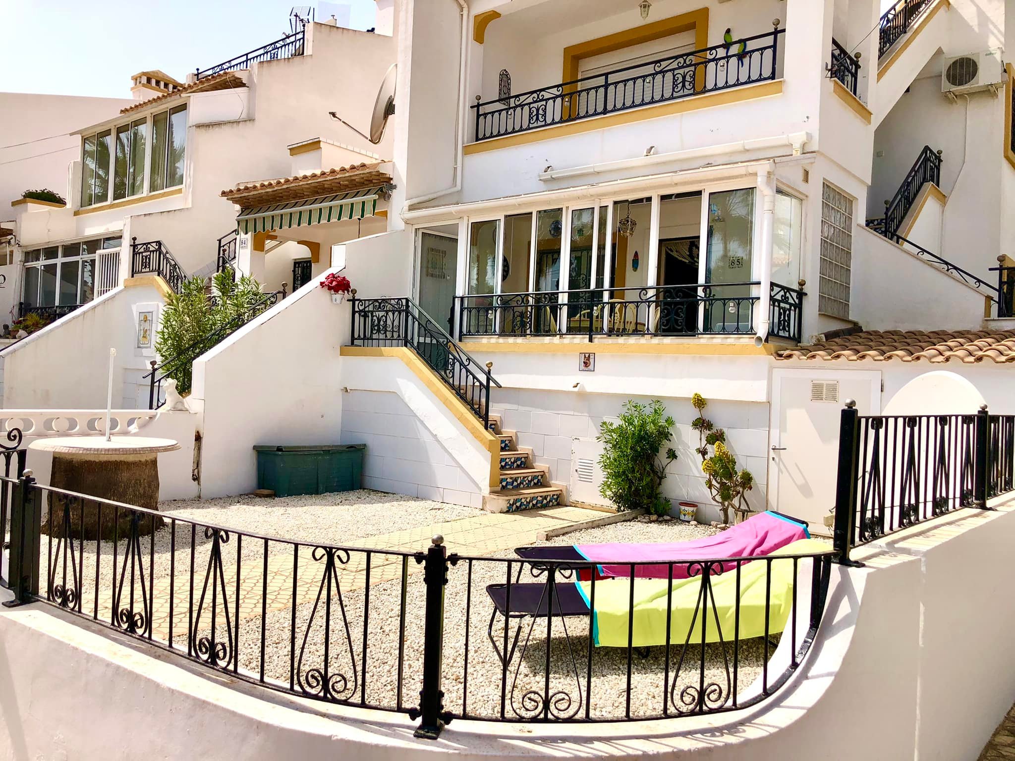 Ground floor apartment on wonderful and popular urbanization Valencia, Villamartin. photo 1