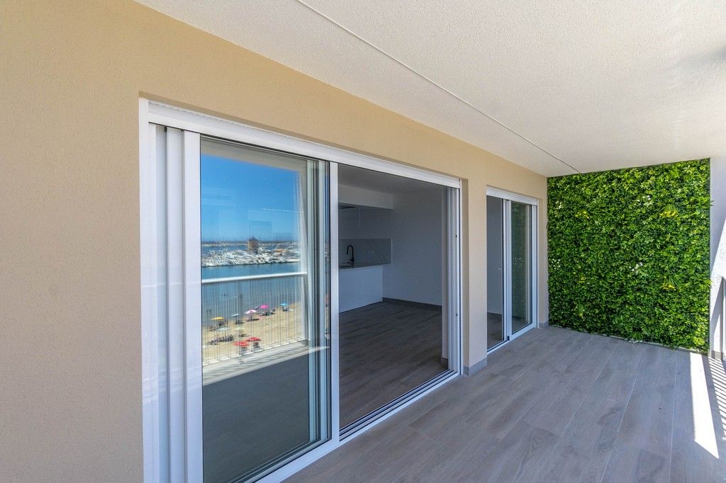 SEAFRONT APARTMENT IN ACEQUION, TORREVIEJA. image 4
