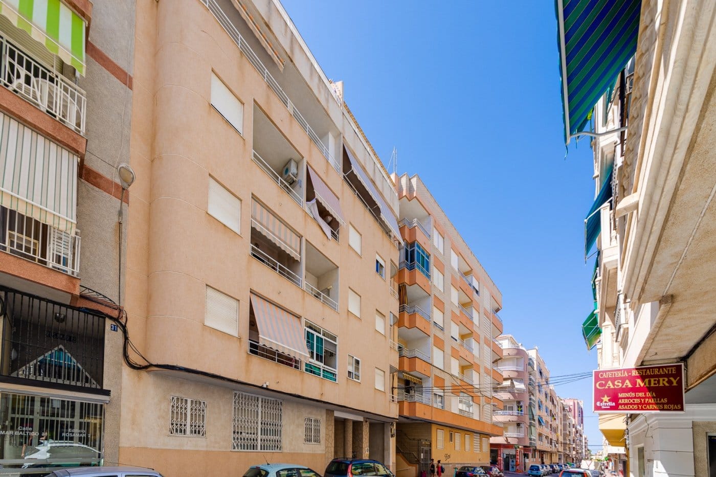 FANTASTIC STUDIO WITH POOL ONLY 130 M FROM LOS LOCOS BEACH, TORREVIEJA. photo 1