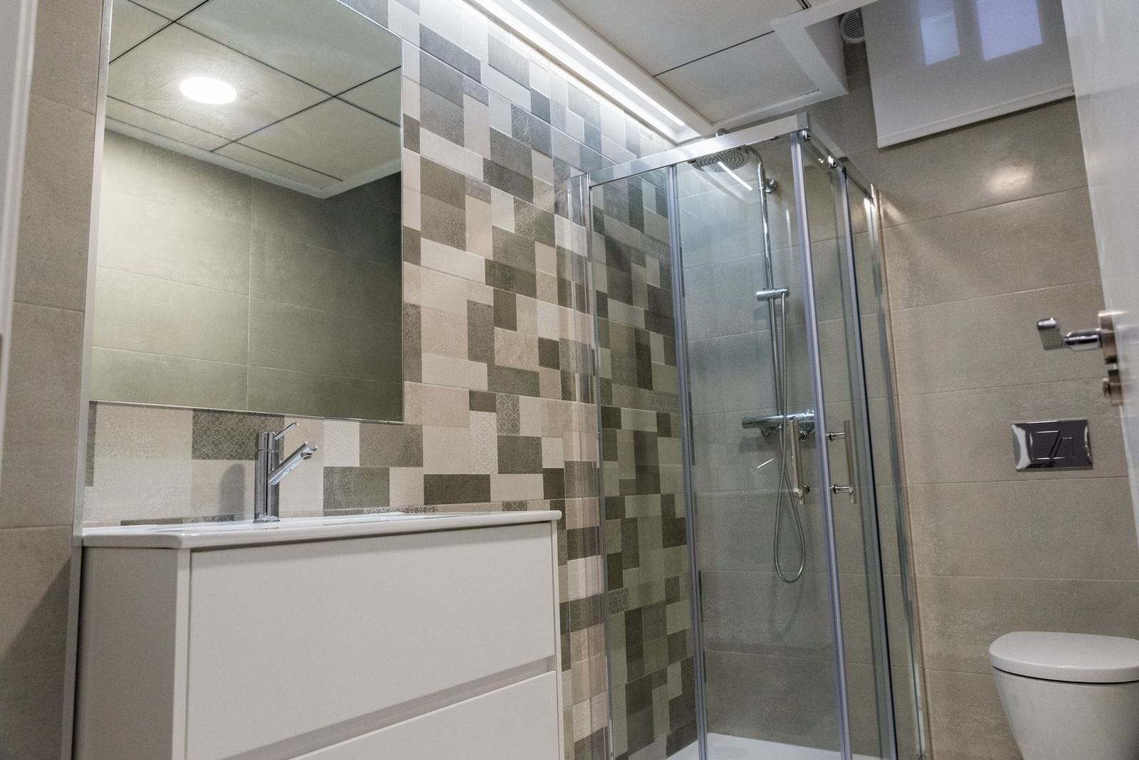 Luxury villas in Villamartin, Orihuela Costa. image 3