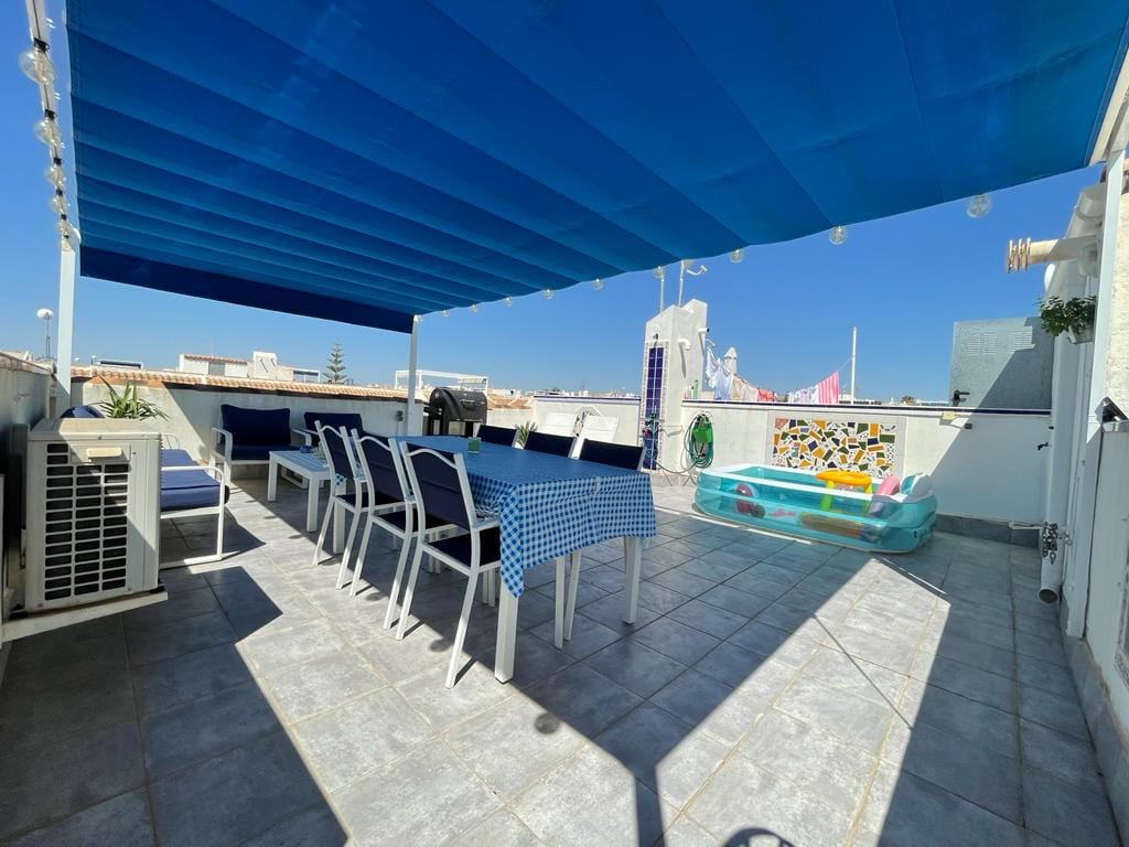 Fantastic penthouse bungalow in Playa Flemenca. photo 1