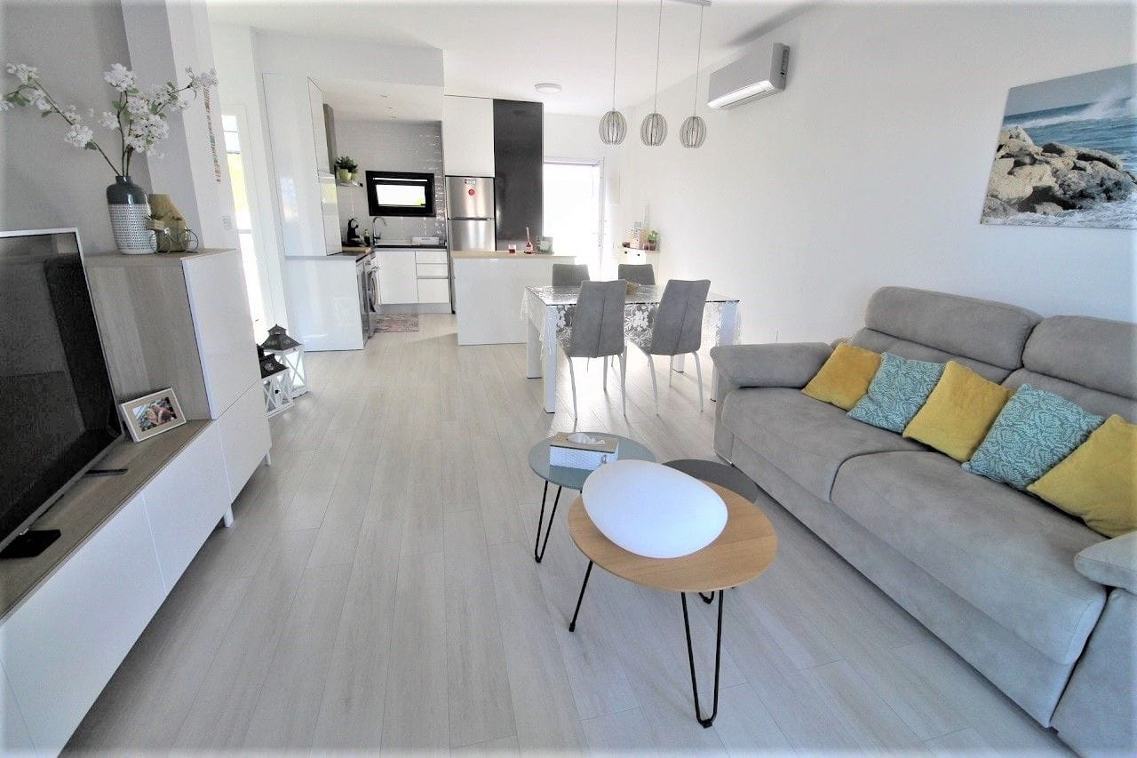 Welcome to the beautiful Pilar de la Horadada and Residencial Lamar Resort III. image 4