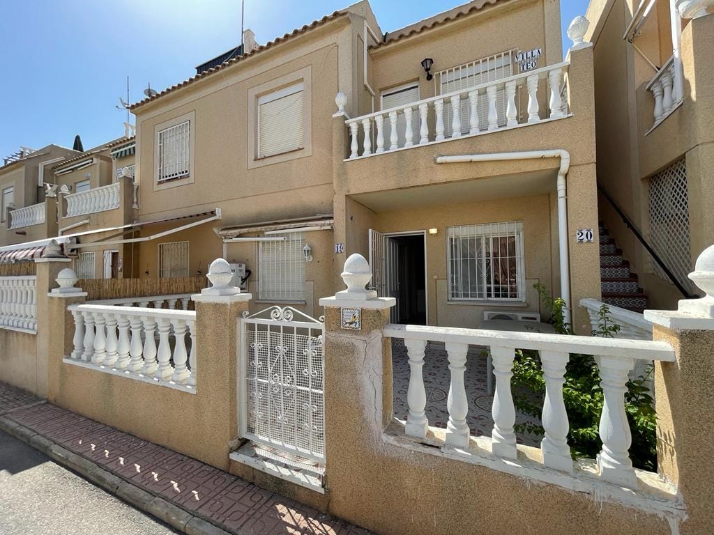 Bungalow in Torreta lll, Torrevieja. photo 1