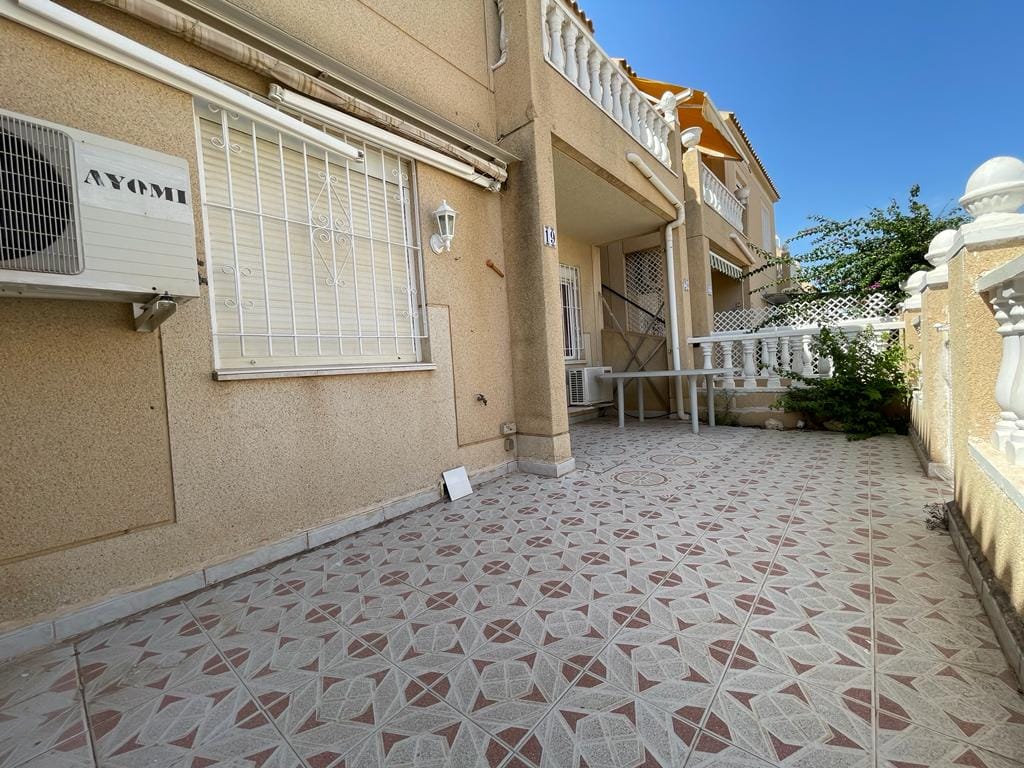 Bungalow in Torreta lll, Torrevieja. image 3