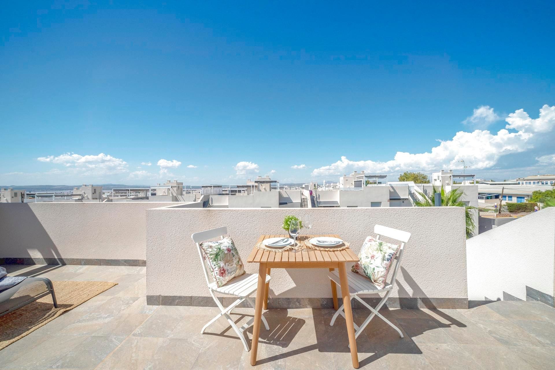 SPECTACULAR APARTMENT IN SOLPARK II - 3 BEDROOMS - VIEWS TO THE POOL AREA AND THE MEDITERRANEAN SEA - WITH RENTAL LICENSE. image 5