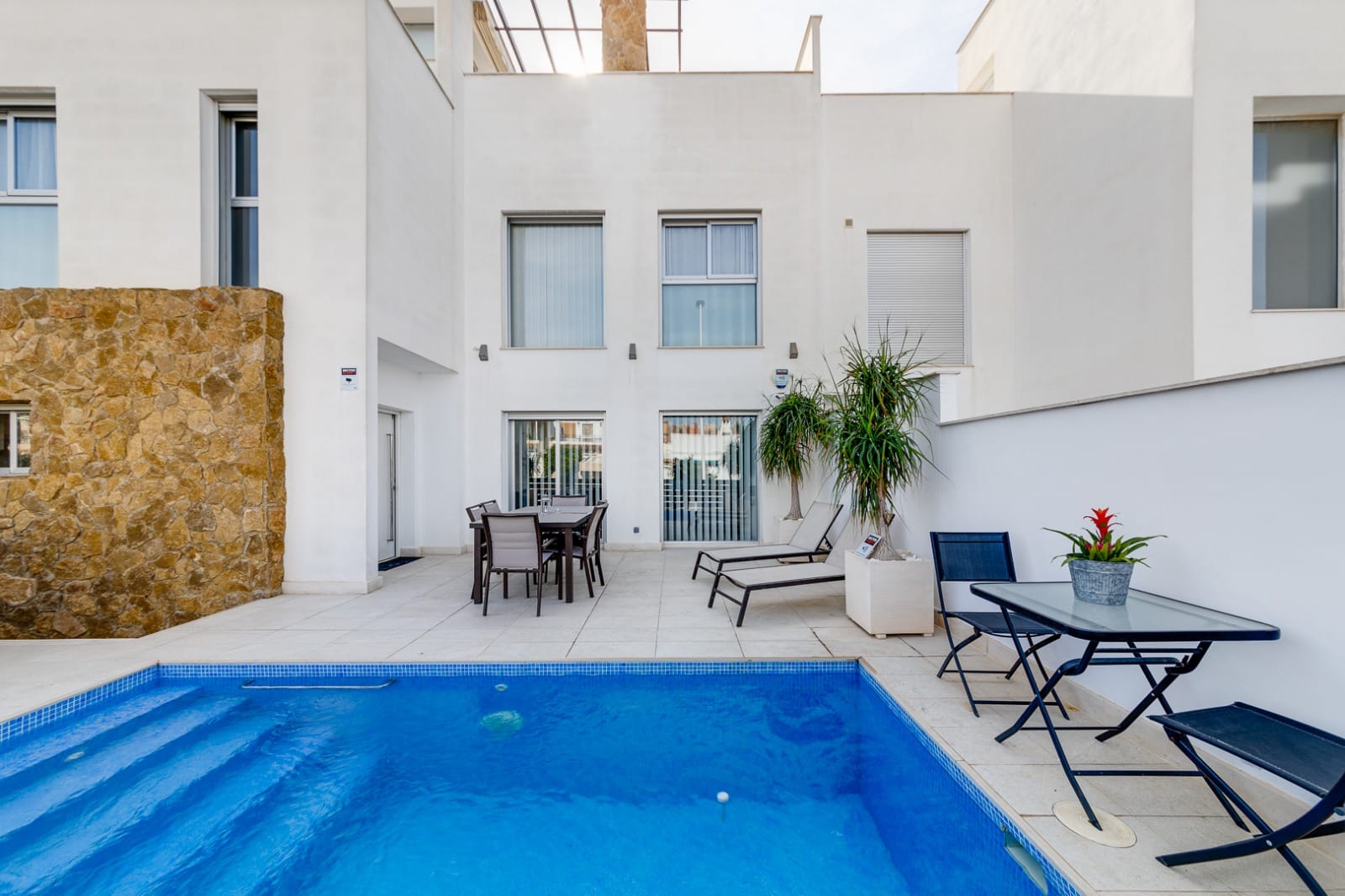 FANTASTIC HOUSE WITH PRIVATE POOL, ROSALEDA, TORREVIEJA image 4
