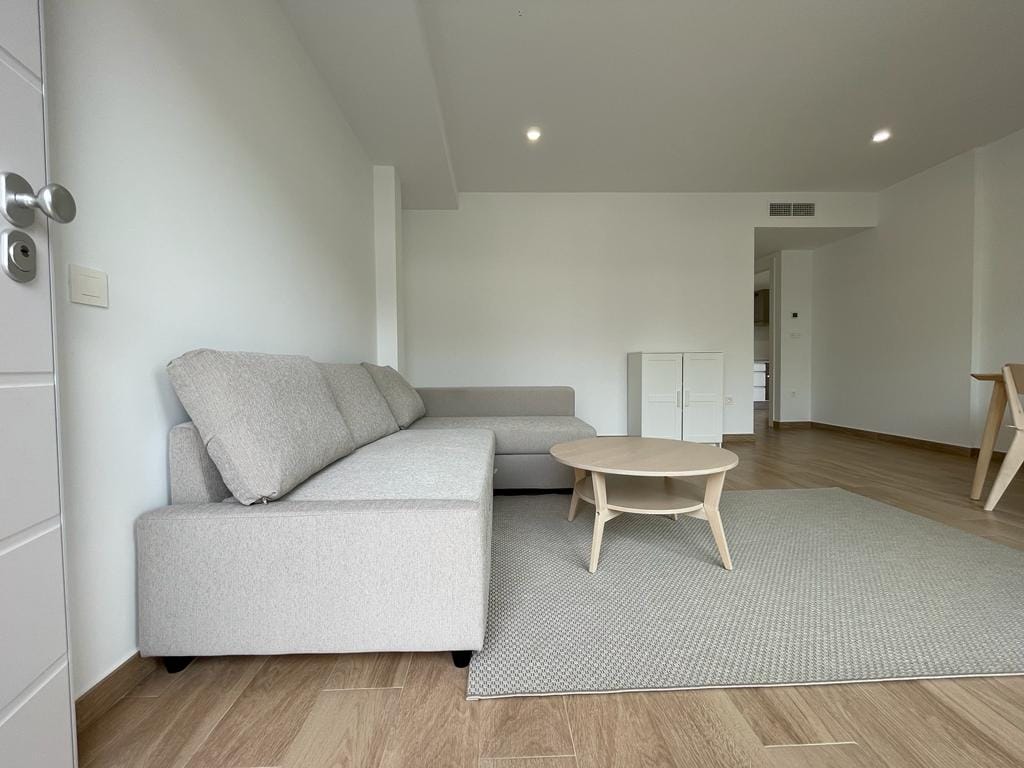 Collected Homes presents this brand new apartment in Gran Alacant, Alicante. image 4