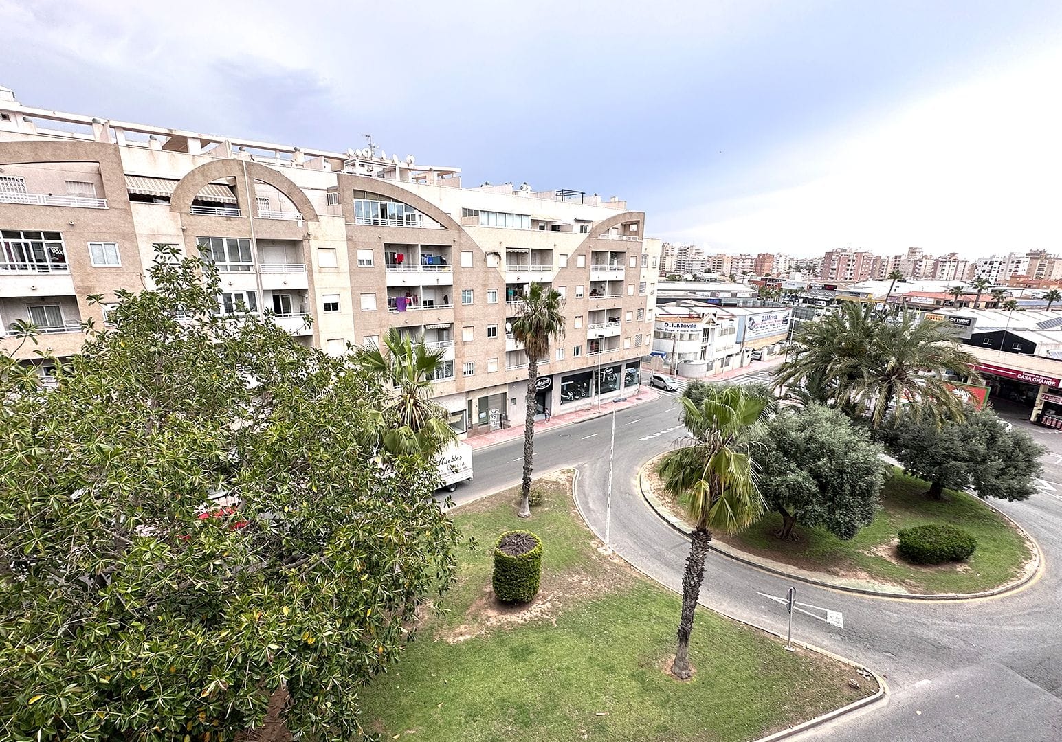 2 bedroom apartment recently renovated with garage and pool in Los Balcones. image 4