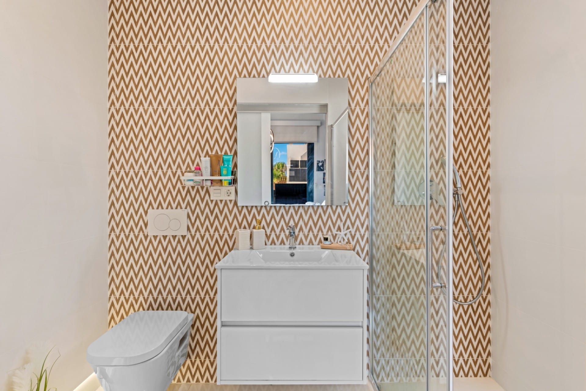 Stunning luxurious villa located in the exclusive area Lomas de Cabo Roig. image 5