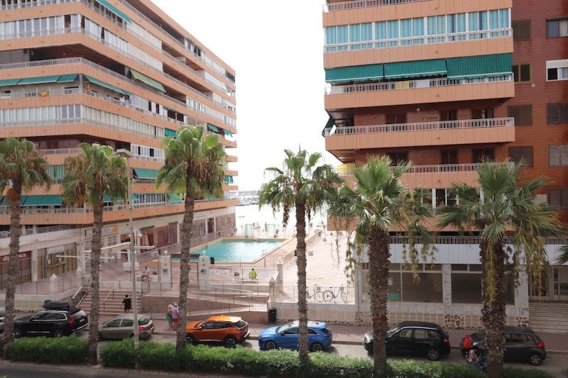 Renovated apartment, 50 meters from the sea and sea views. photo 1