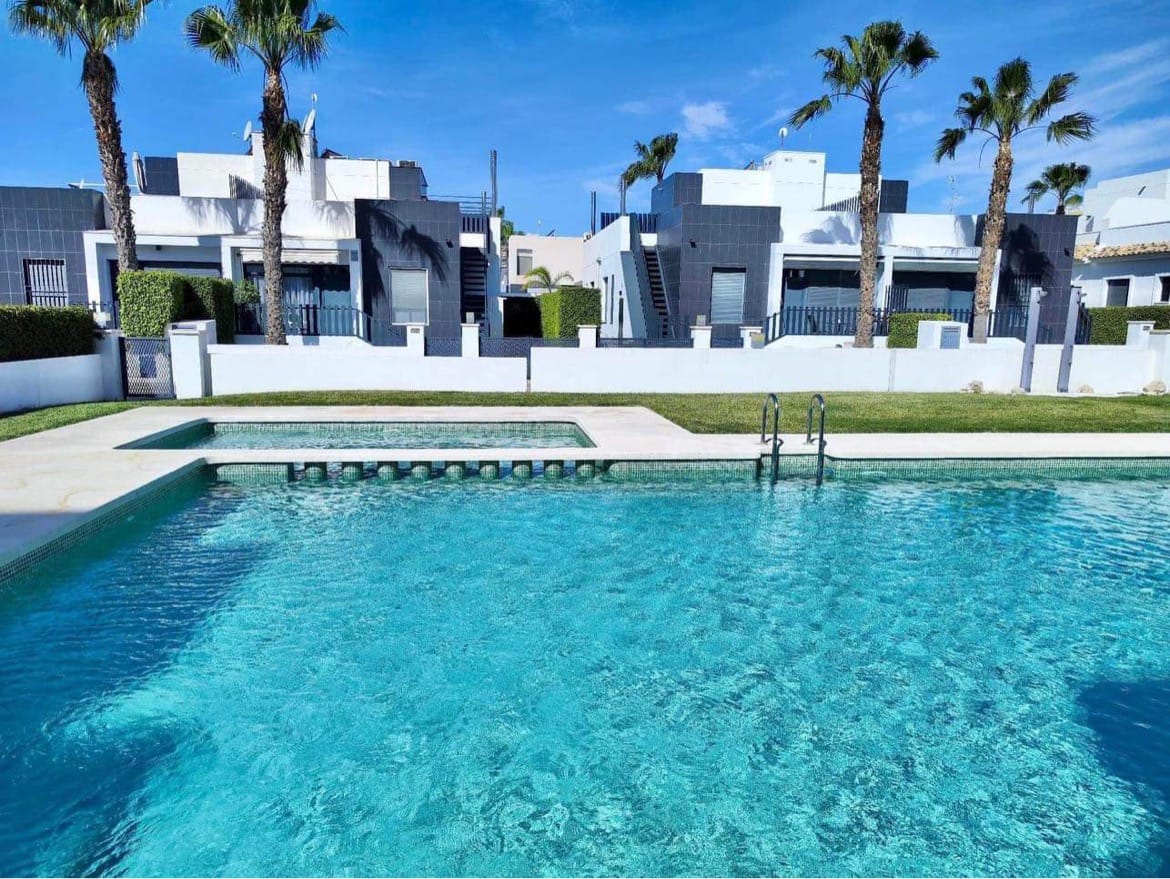 Stunning ground floor apartment for sale in La Fuente. photo 1