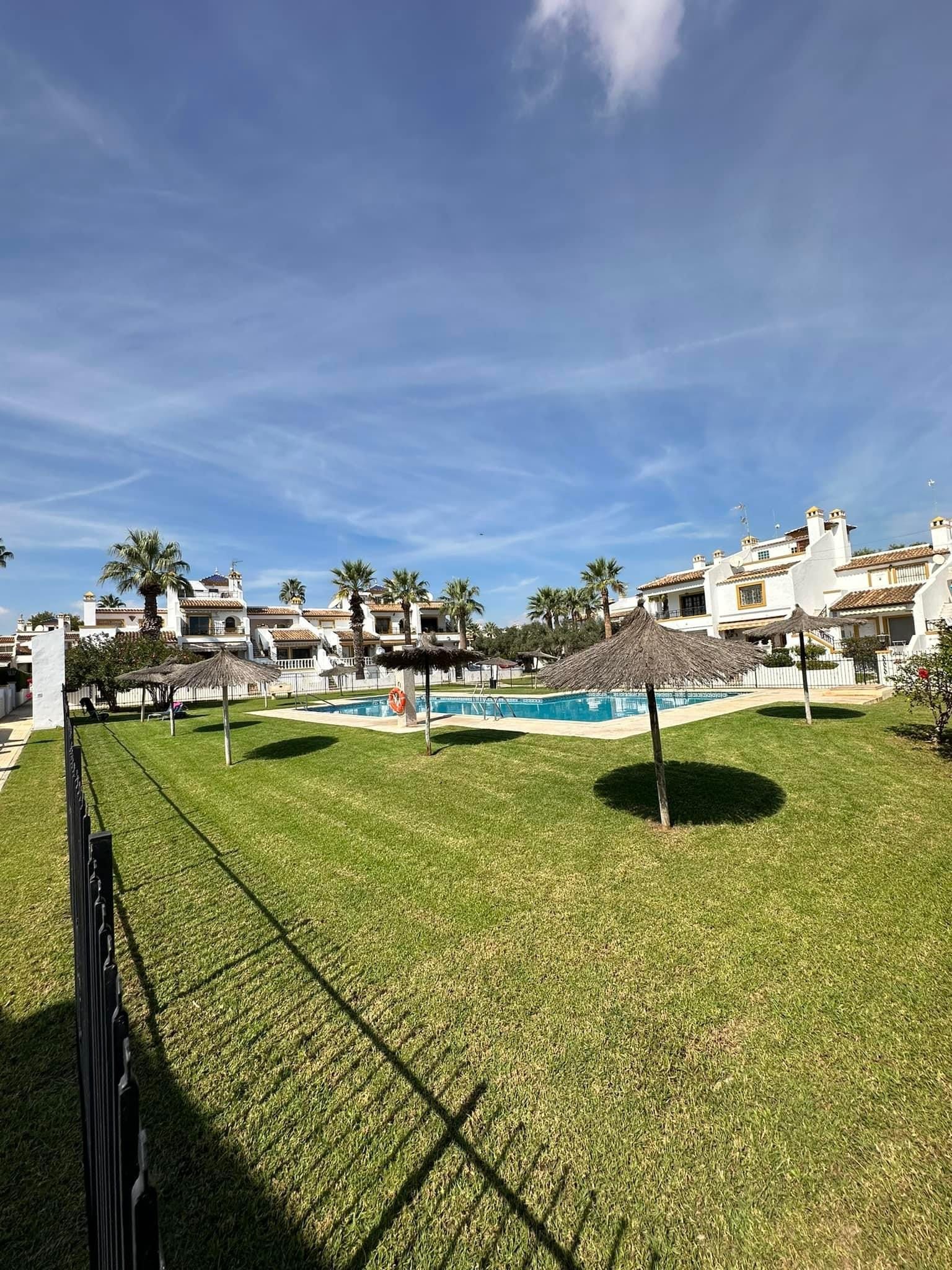 Renovated apartment in Villamartín. photo 1