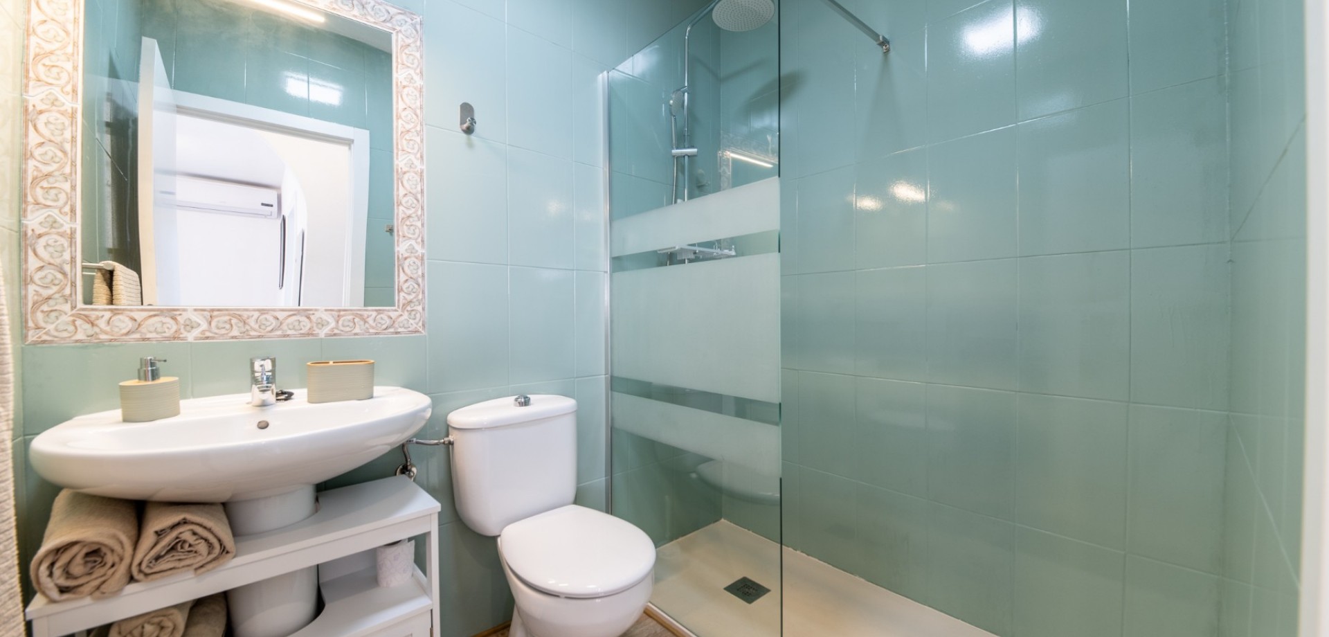 SEMI-DETACHED VILLA IN THE HEART OF LA ZENIA. image 4