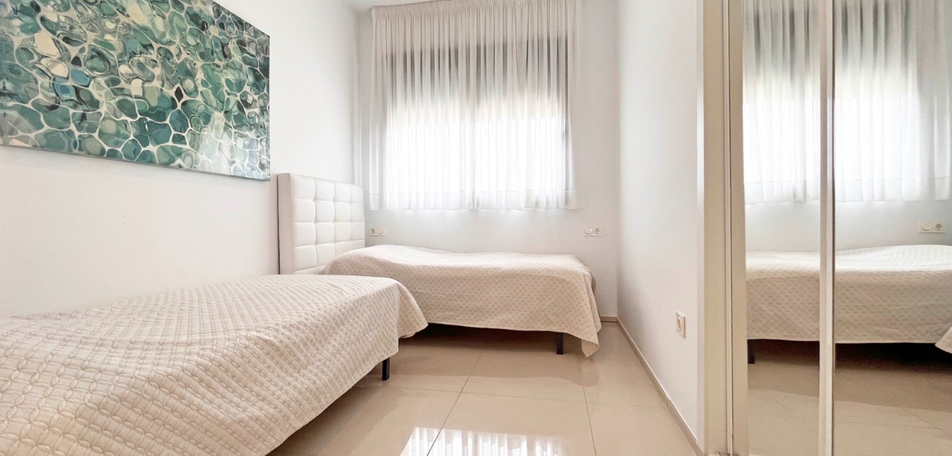 GROUND-FLOOR APARTMENT WITH EXPANSIVE TERRACE, GARDEN, AND MODERN AMENITIES! image 5