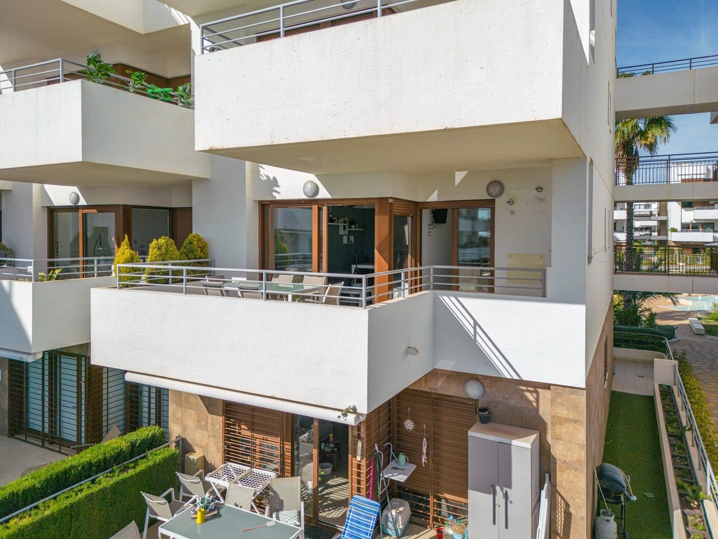 2-Bedroom Apartment in Orihuela Costa with Parking - Prime Location Near La Zenia. image 5