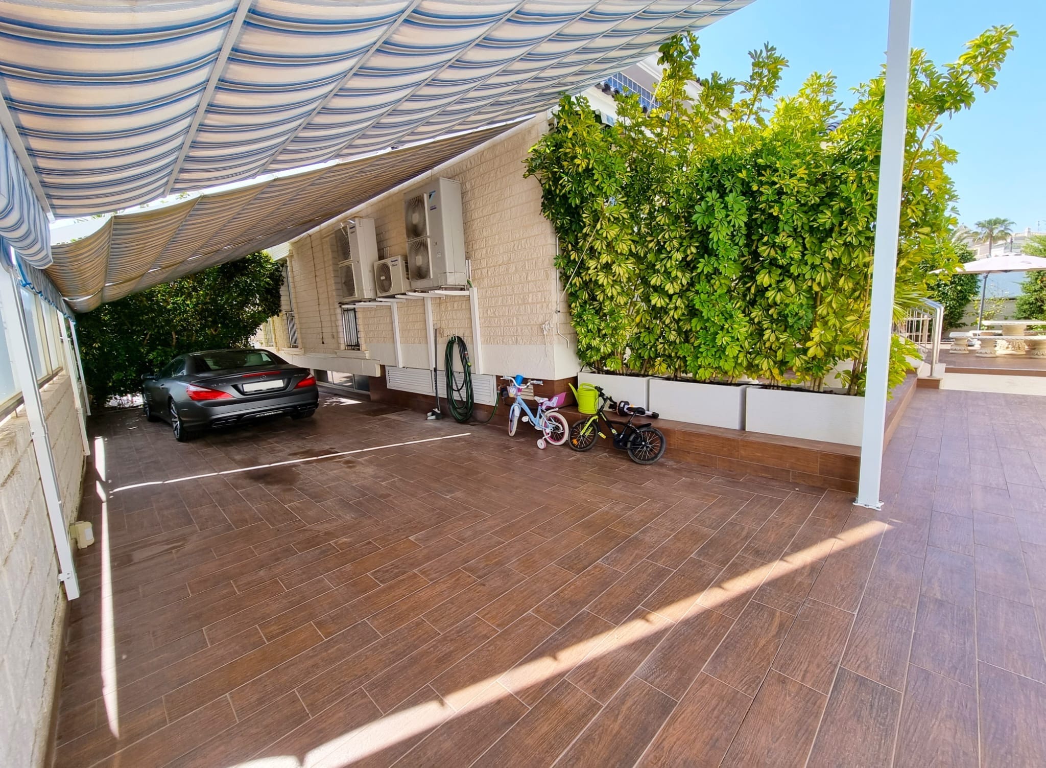 Luxury villa for sale near the sea in La Mata, Costa Blanca, Spain. image 4