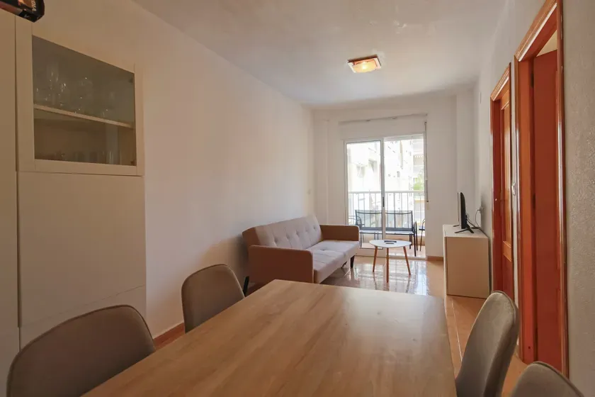 Charming Apartment in the Heart of Torrevieja. image 5