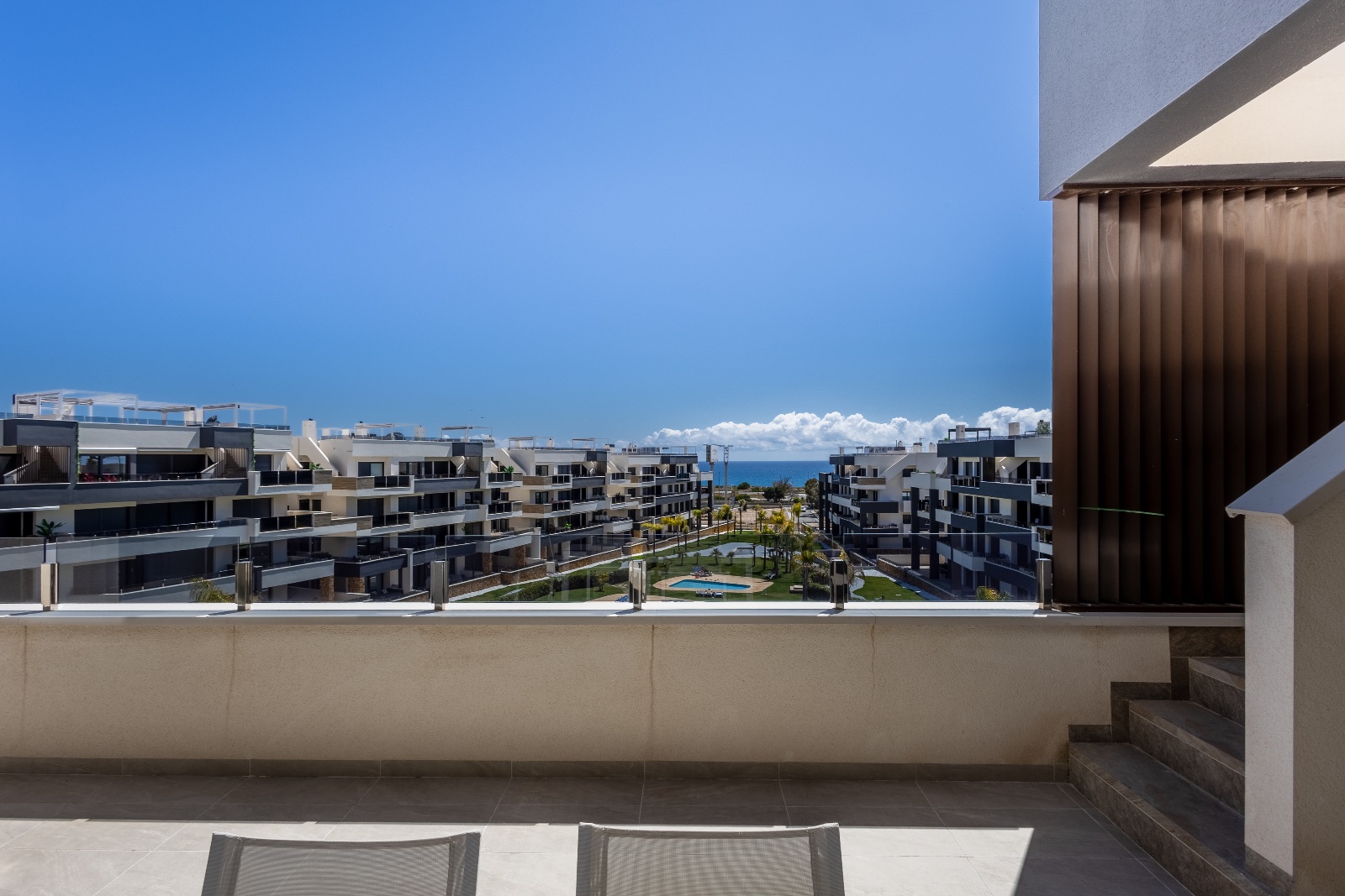 MODERN PENTHOUSE WITH SEA VIEWS IN PLAYA FLAMENCA, ORIHUELA COSTA image 3