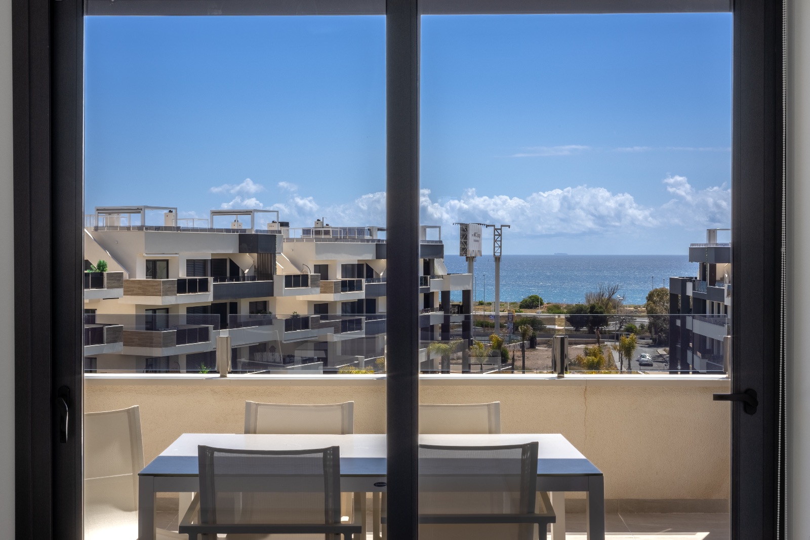 MODERN PENTHOUSE WITH SEA VIEWS IN PLAYA FLAMENCA, ORIHUELA COSTA image 5