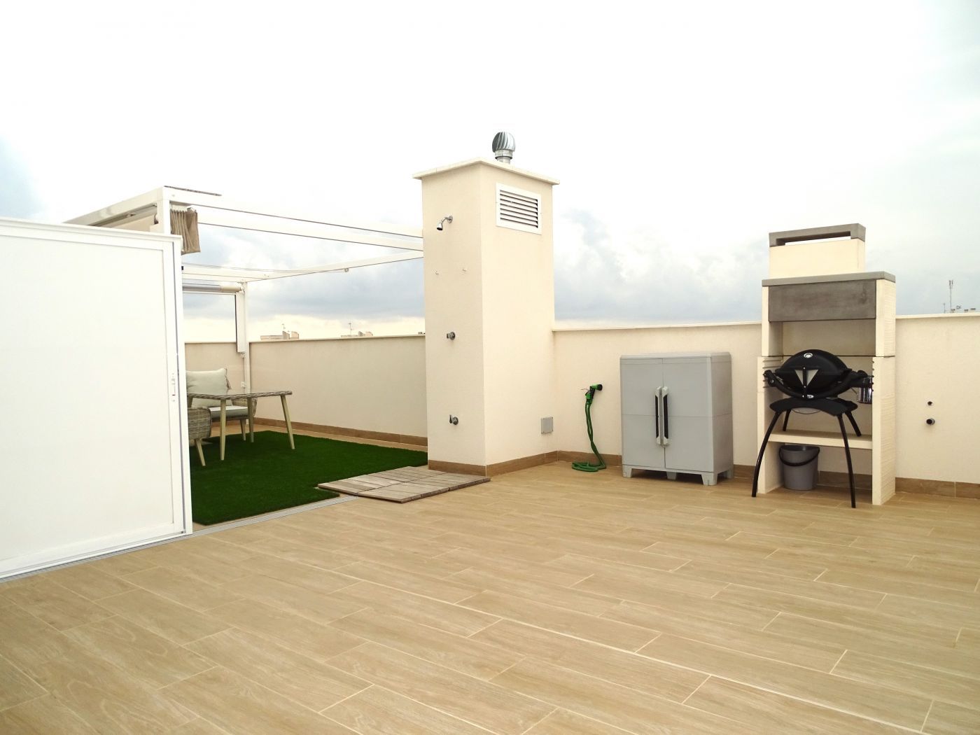 Welcome to Alegria 9 and this Penthouse apartment. image 4