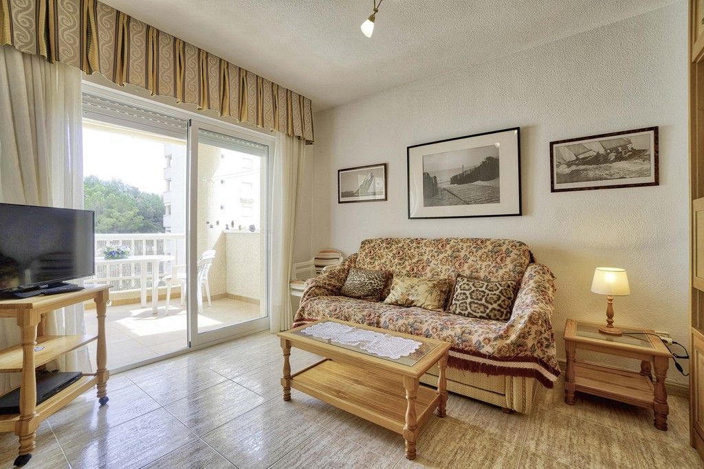 NICE APARTMENT 1 BEDROOM JUST 200 M FROM THE BEACH IN CAMPOAMOR image 4