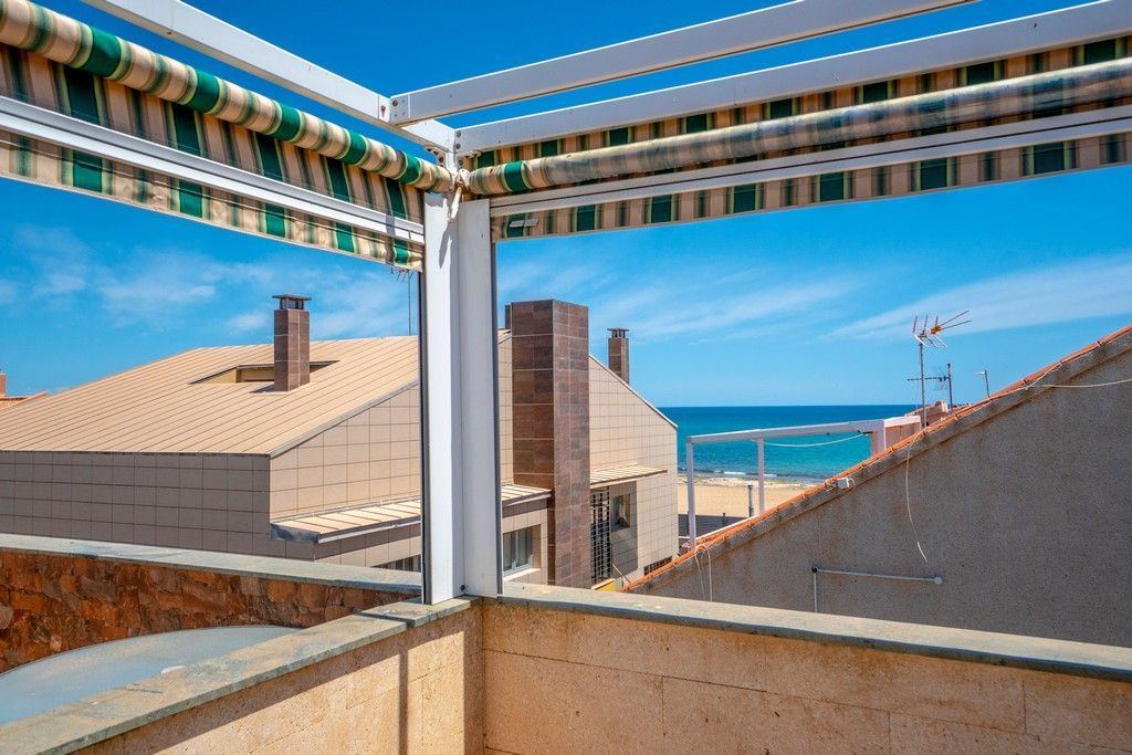 DUPLEX IN LA MATA 50M FROM THE BEACH image 4