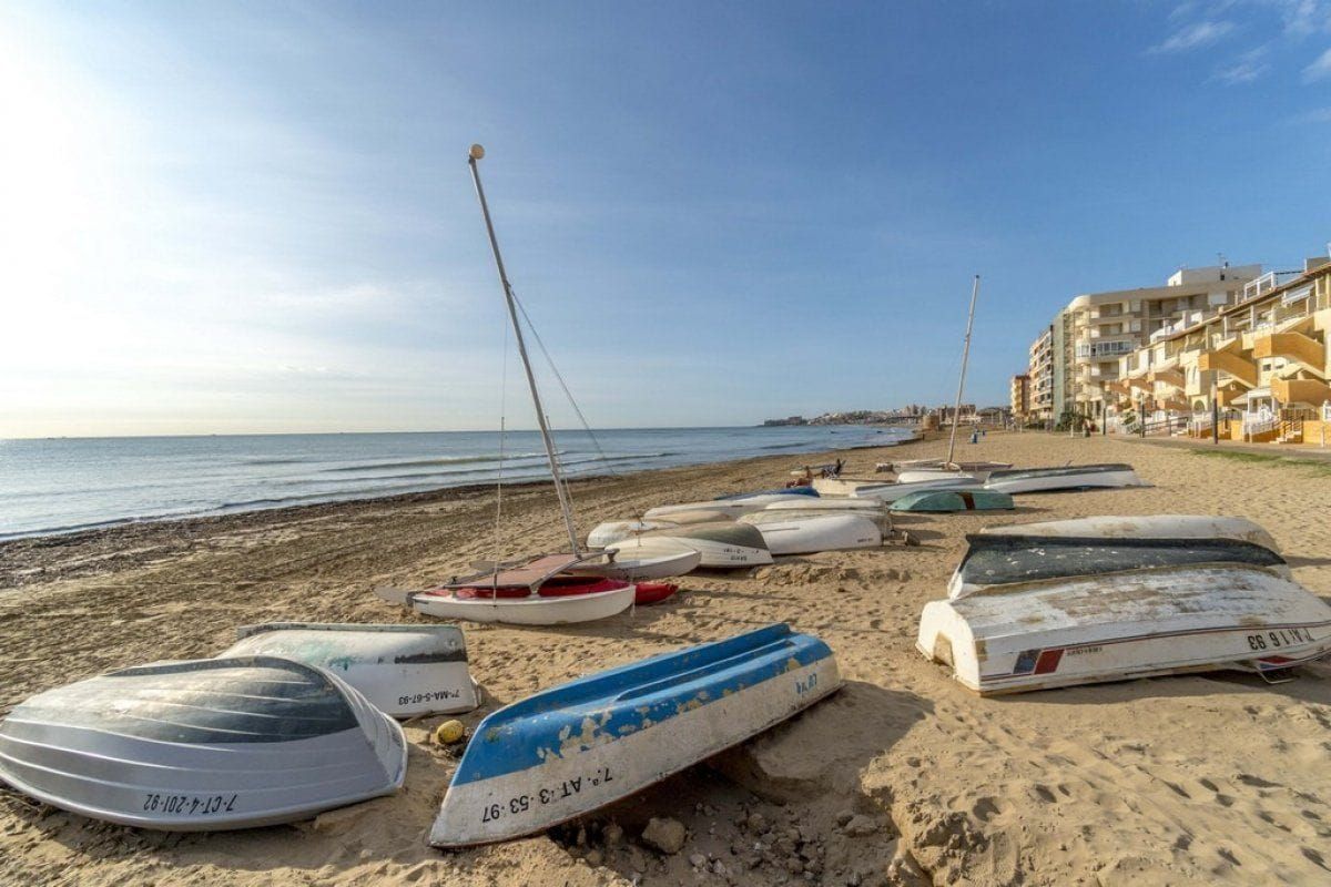 APARTMENT 1 BED IN LA MATA 250 FROM THE BEACH image 2