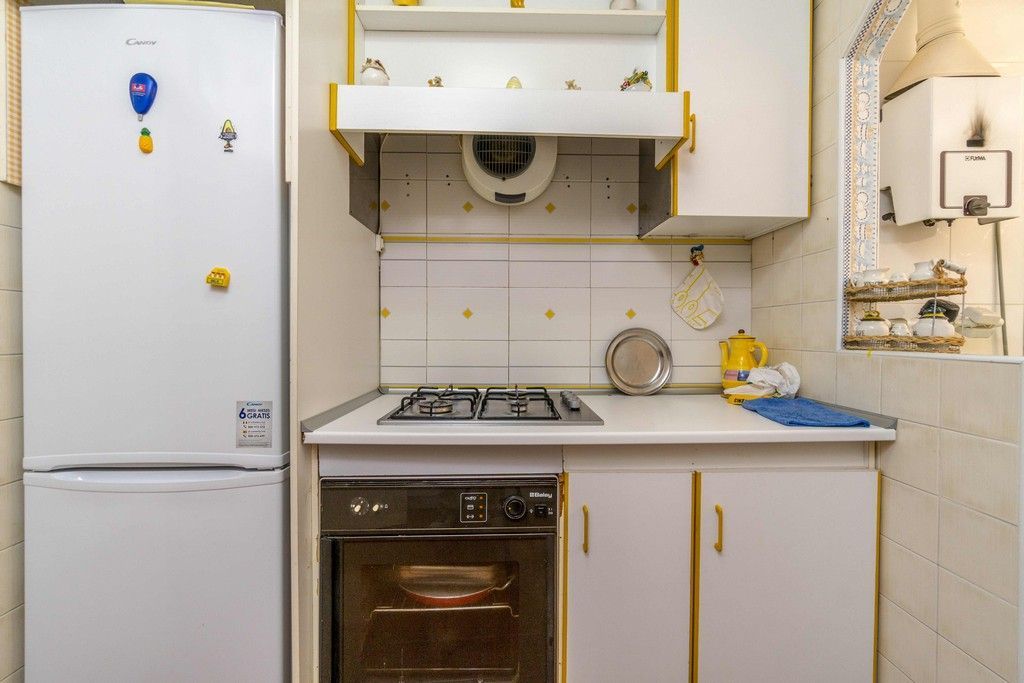 3 BEDROOM APARTMENT 400 M FROM THE BEACH IN LA ZENIA image 5