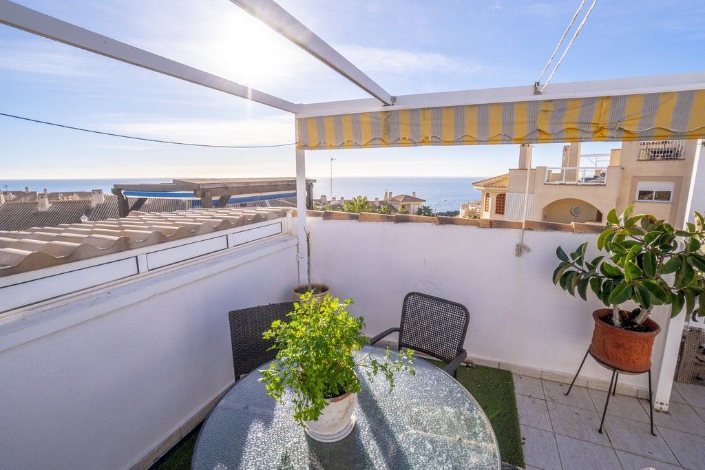 TOP FLOOR BUNGALOW WITH LARGE SOLARIUM AND SEA VIEWS 100M FROM THE BEACH IN CABO ROIG image 3