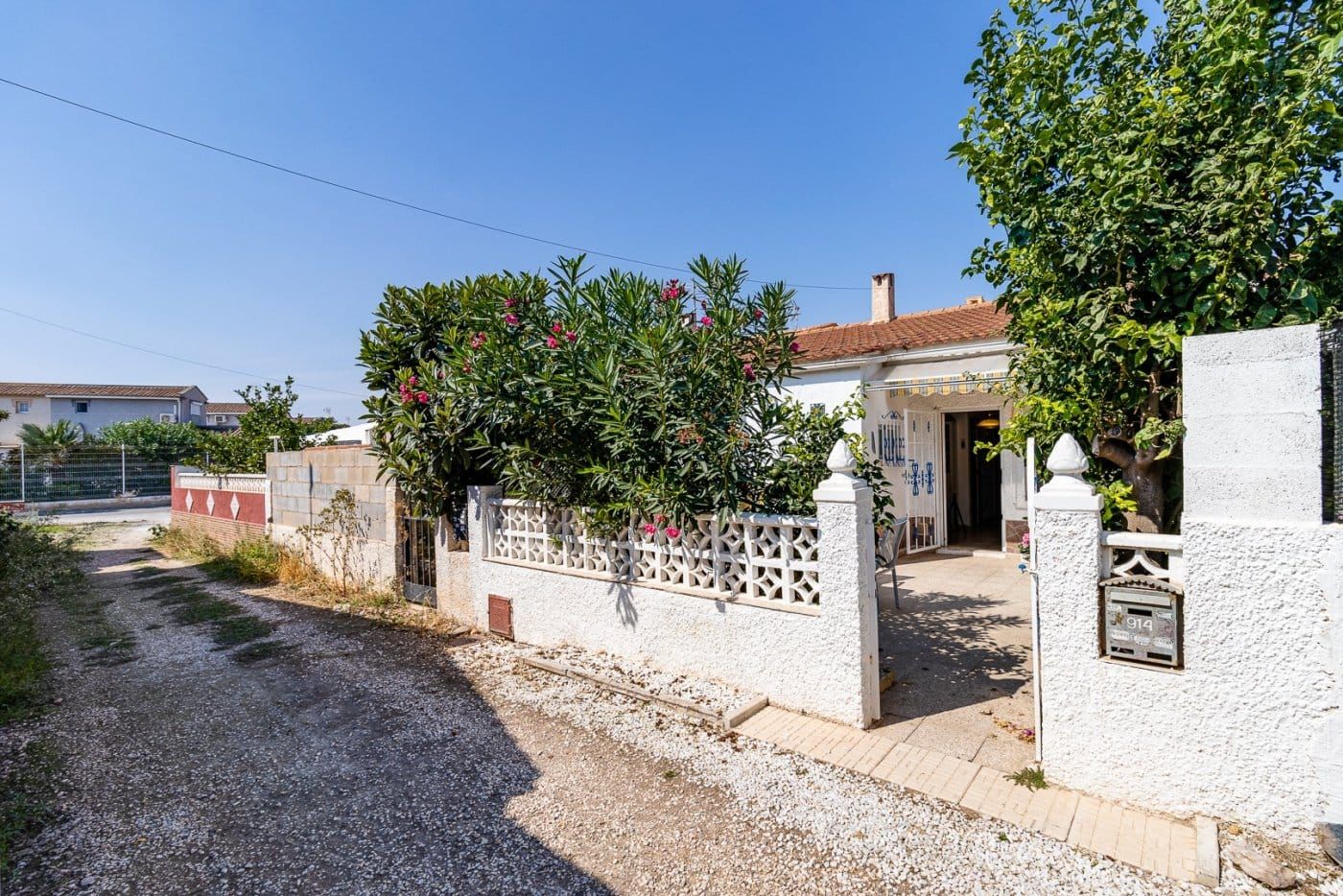 TOWNHOUSE WITH 2 BEDROOMS AND GARDEN, TORREVIEJA image 2