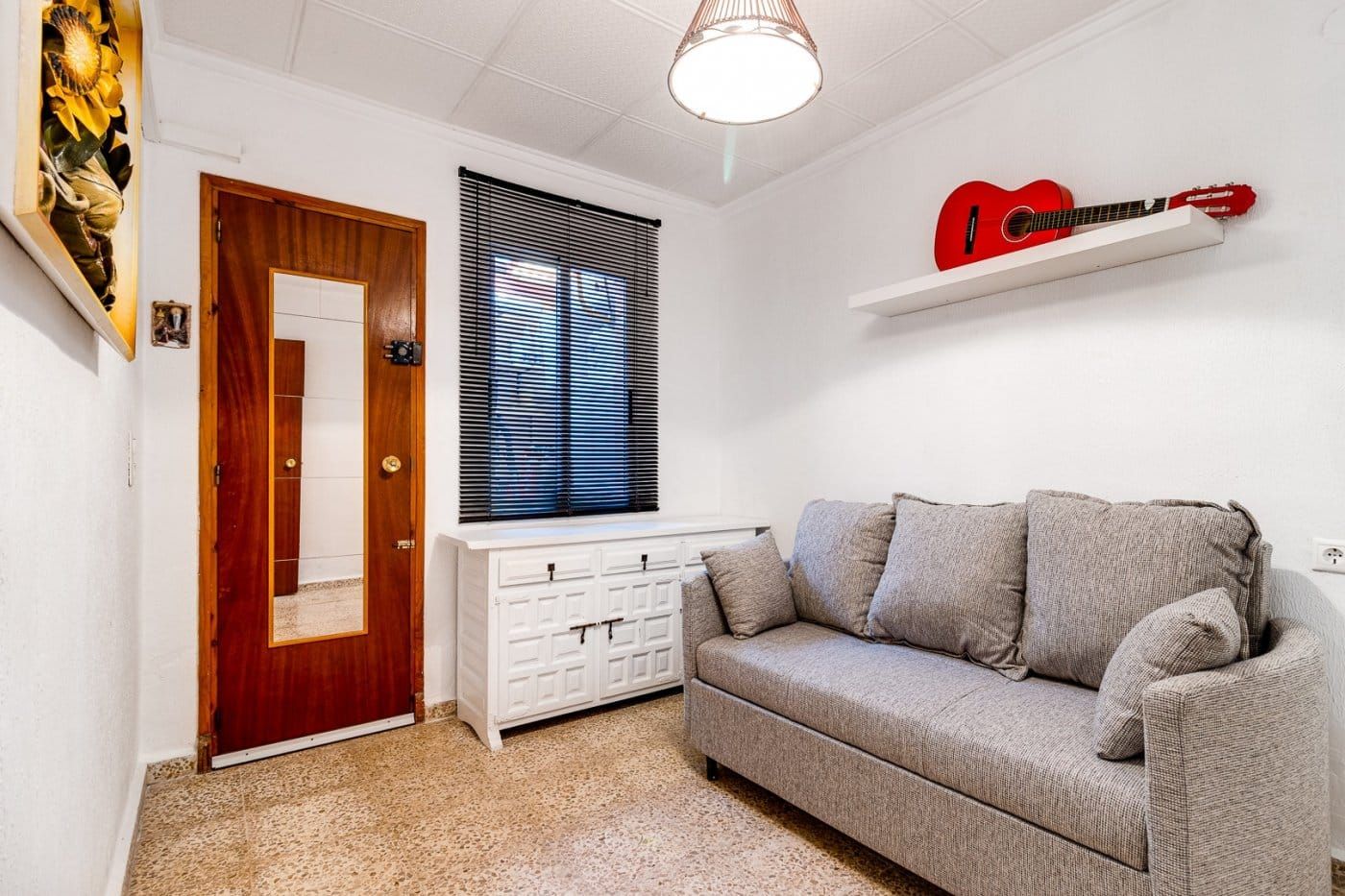 TOWNHOUSE WITH 2 BEDROOMS AND GARDEN, TORREVIEJA image 5