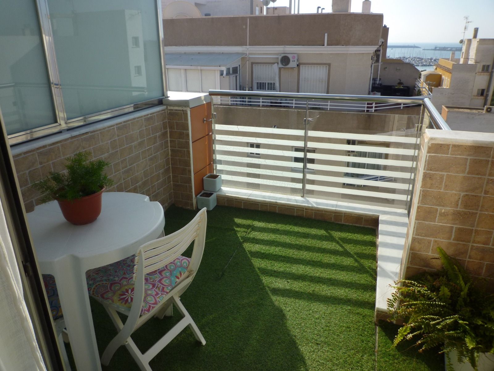 Nice penthouse in the center of Torrevieja. image 2