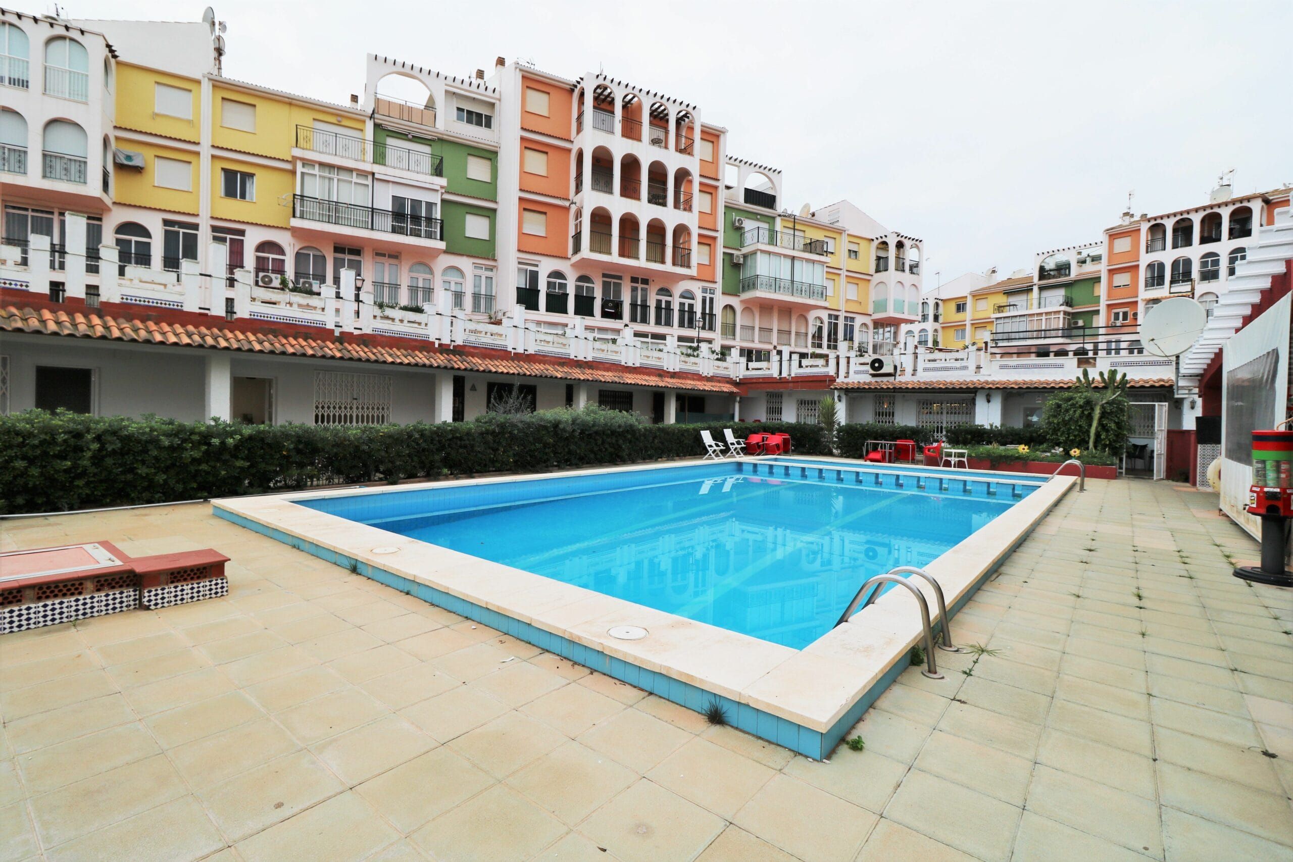 Large renovated 1 bedroom apartment in Torrevieja, Eliseos beach area, a few meters from the beach. image 4