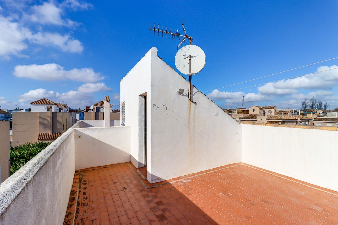 TWO BEDROOM DUPLEX IN TORREBLANCA AREA, TORREVIEJA image 4