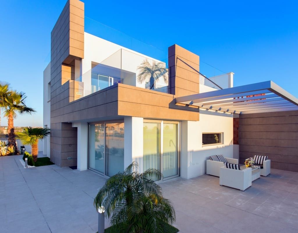 Luxuary villa with a big private pool in Guardamar del Segura. image 3