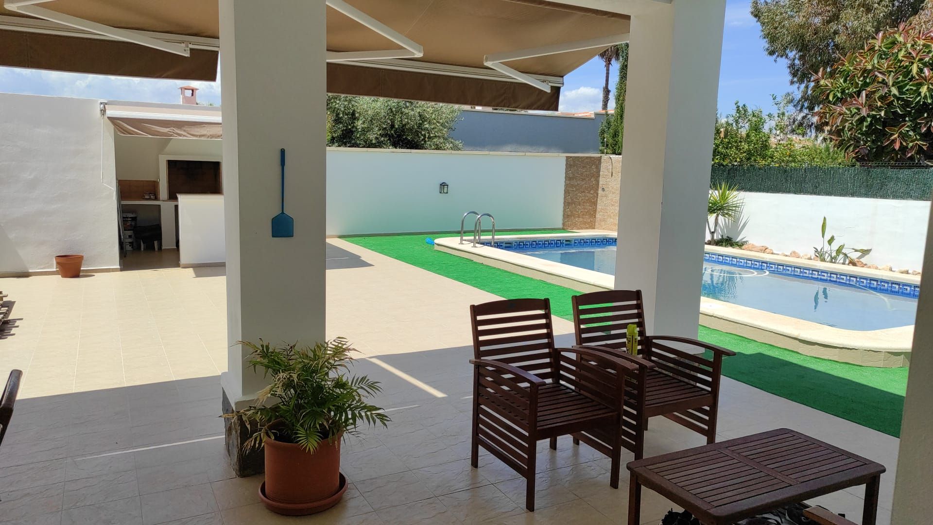 Nice semi-detached house with a 400m plot in the Torreta Florida urbanization. image 3