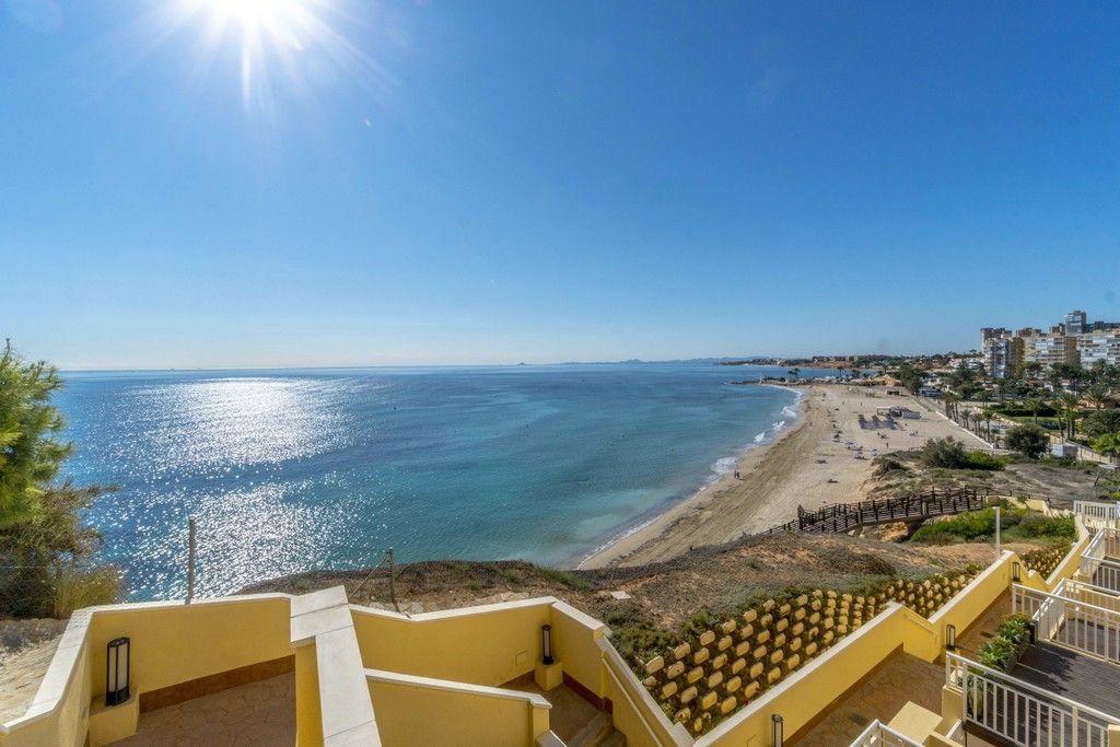 SEA FRONT APARTMENT IN CAMPOAMOR. image 3
