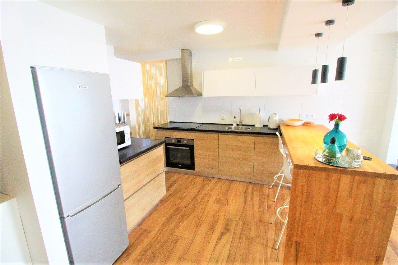 Completely renovated front line penthouse with incredible sea views. image 5